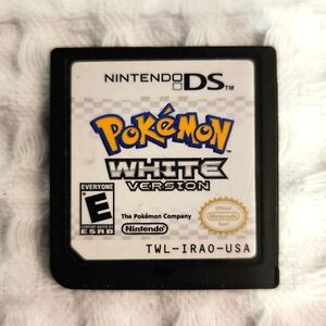 Pokémon White Version Nintendo DS 2011